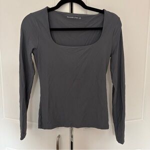 Abercrombie Soft Matte Seamless Long Sleeve